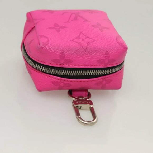 LOUIS VUITTON Taigalama Porte Cles Charm Fuchsia - Picture 6 of 16
